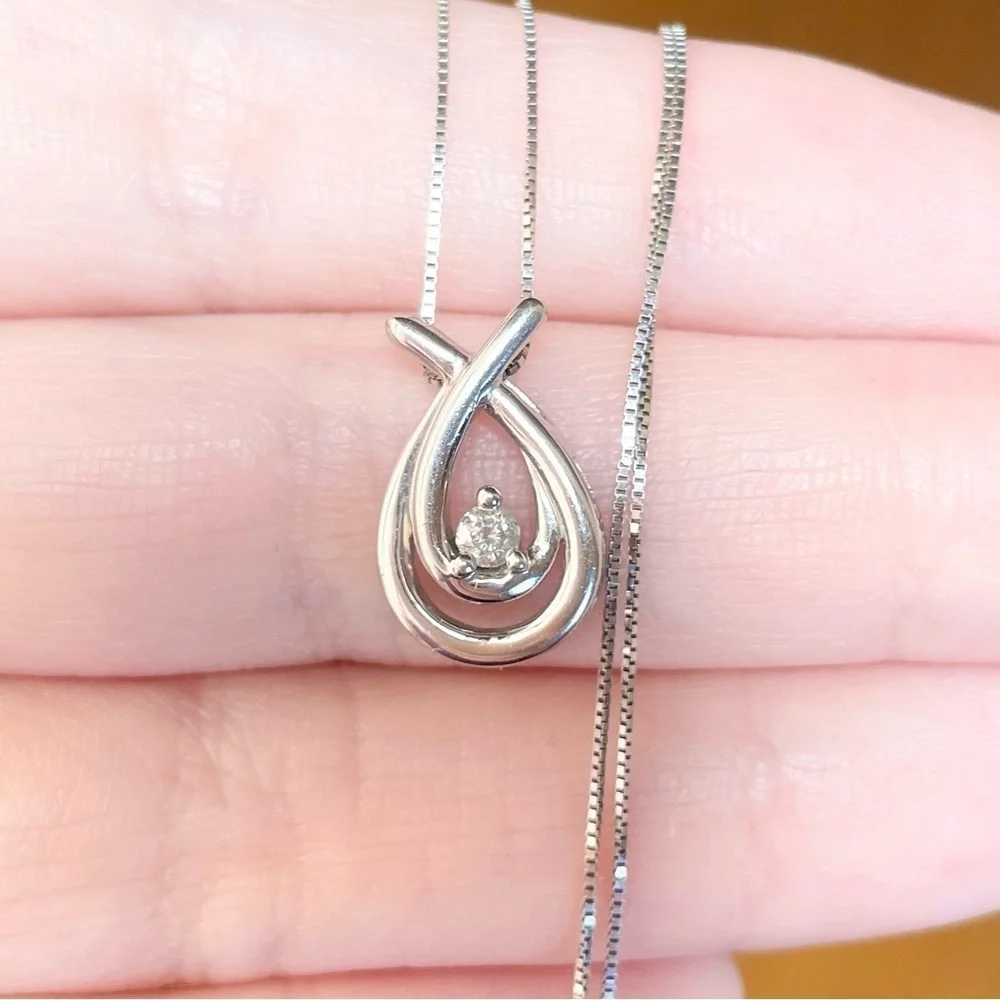 10k double loop filigree open circle .08 diamond solid white gold necklace - Picture 10 of 11
